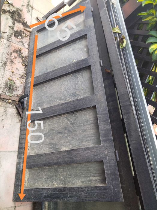 Janelas e Portas pvc usadas Bom estado64861190484354125