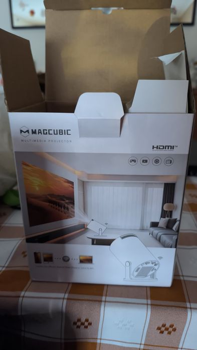 Mini Projetor Portátil Magcubic HY300 Smart Android (Novo na Caixa)