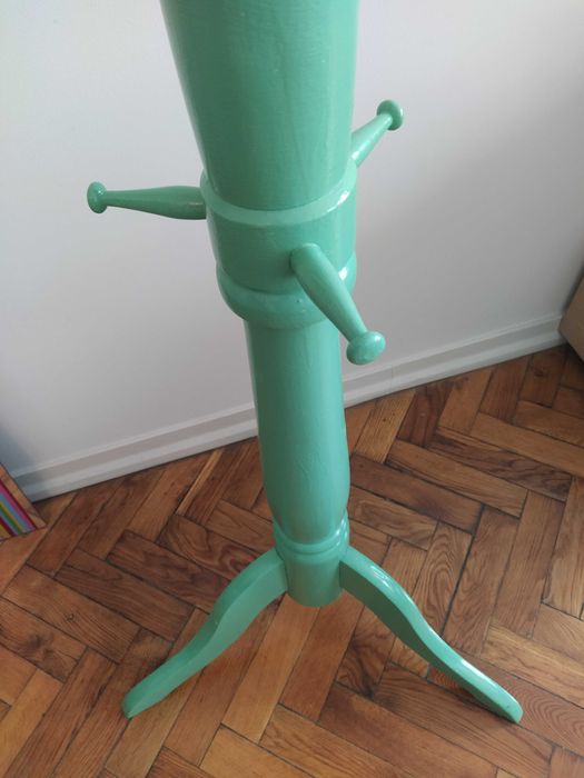 Wieszak stojący drewniany antyk