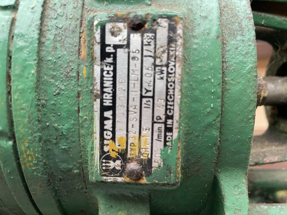 Sprzedam pompę z silnikiem do hydrofora