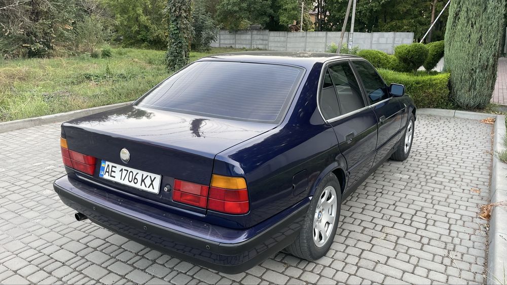 Продам БМВ Е34 525