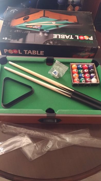 Conjunto  de Mini Mesa de Bilhar Portátil