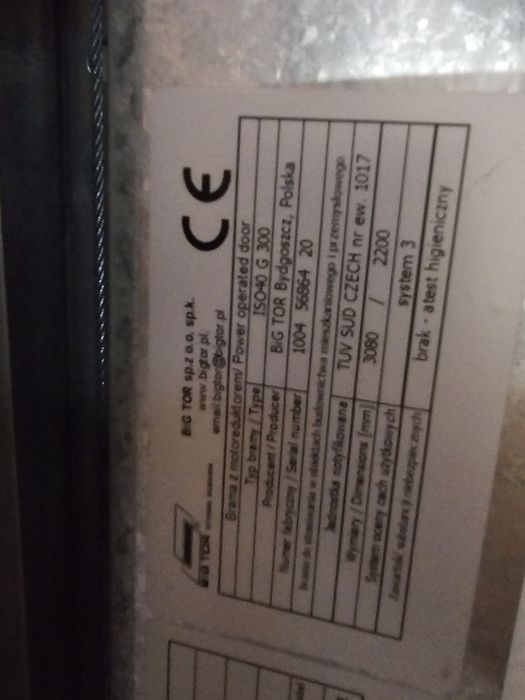 Brama garażowa panelowa TOR Rezerwacja