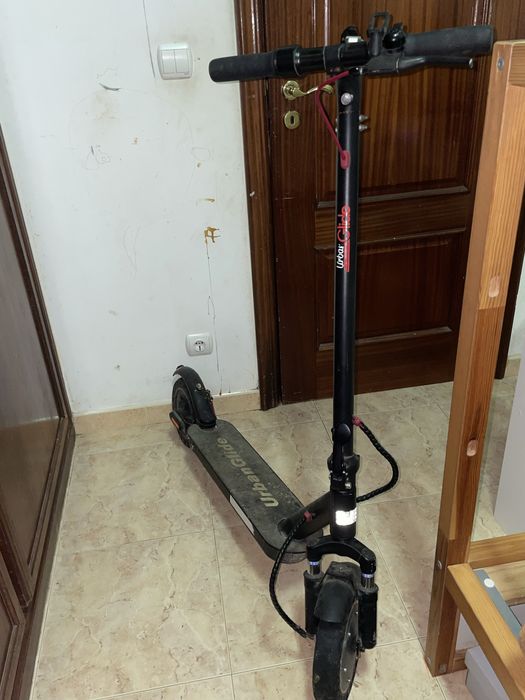 Trotinete avariada