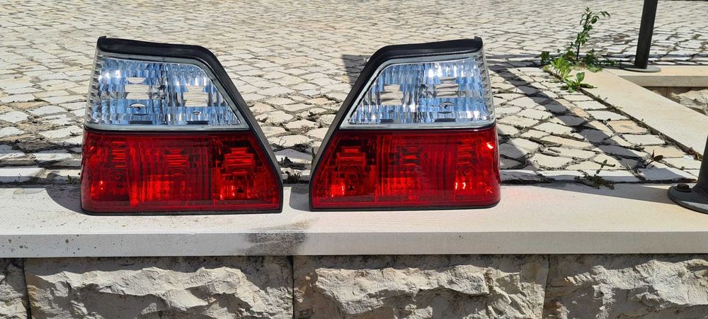 FAROLINS TRASEIROS GOLF MK2