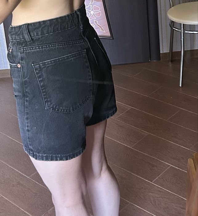 Жіночі шорти Zara