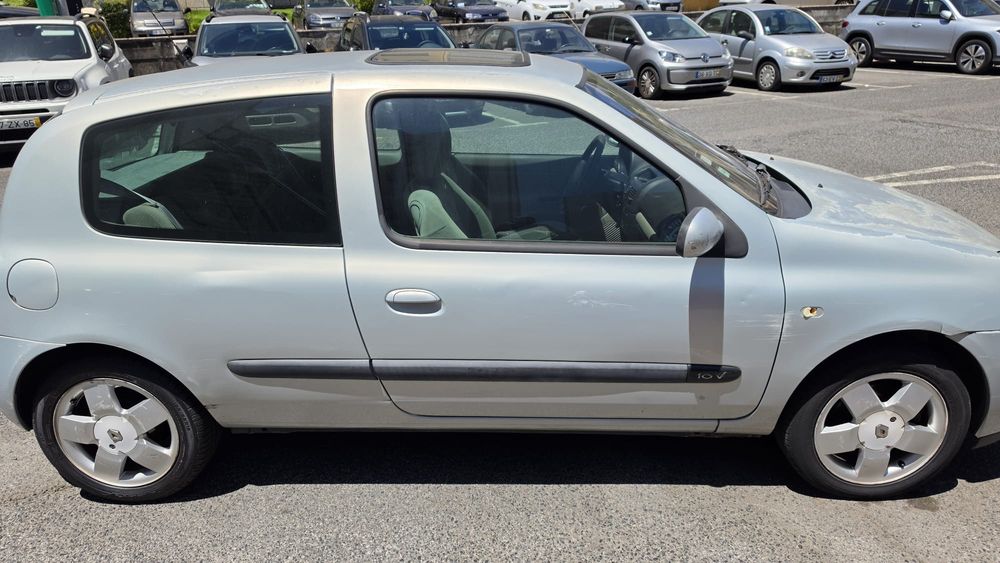 Renault Clio 2004