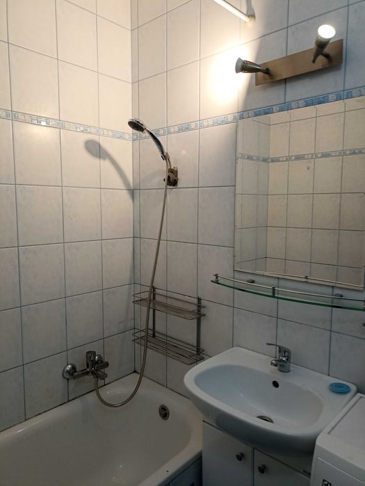 Przytulna kawalerka na Pl. Hallera