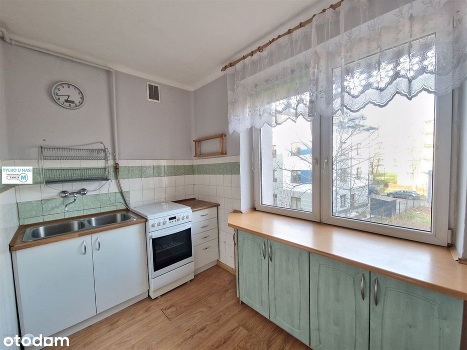 2 pokoje z balkonem na 1 piętrze + piwnica,strych
