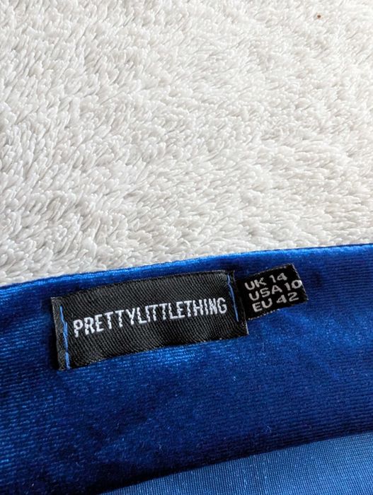 Niebieska chabrowa elegancka welurowa marszczona sukienka 42 jak nowa