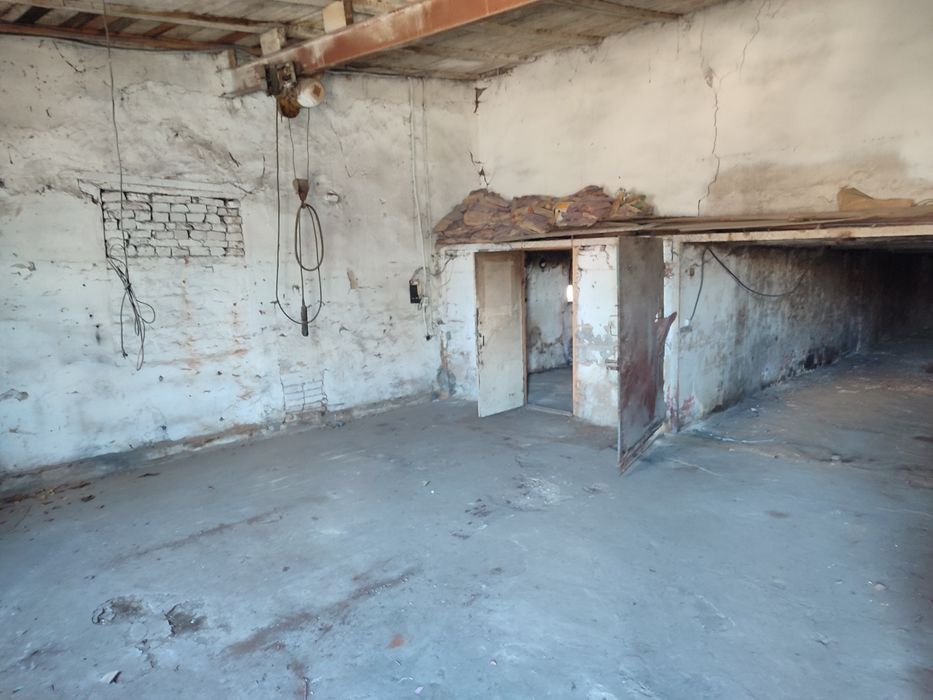 Оренда - складські приміщення, м Самар (280кв м)