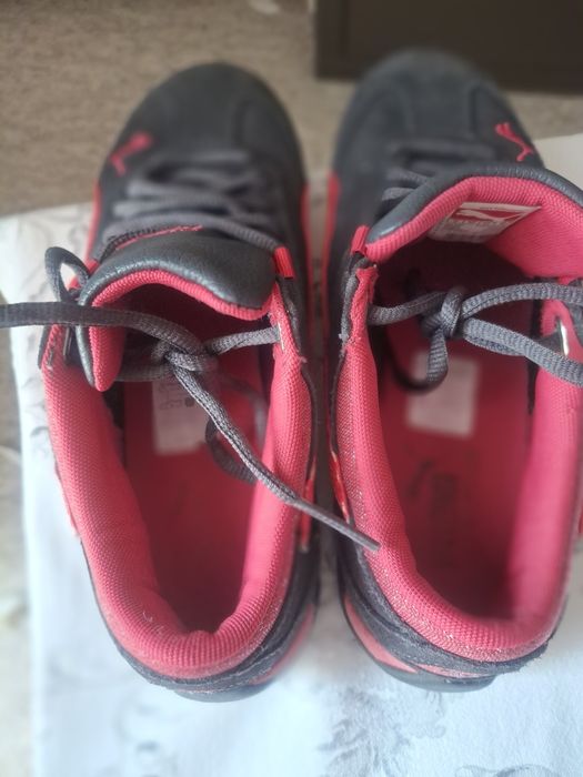 Damskie buty Puma r. 37 długość wkładki 23 cm
