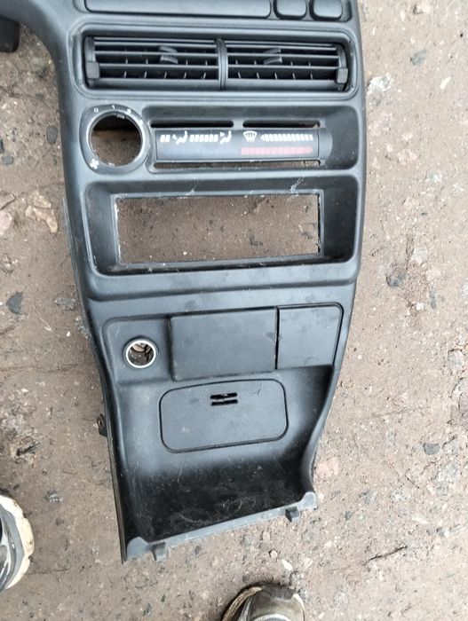 Консоль панелі приладів торпеди ВАЗ 2114 2115 Б у Авторозборка