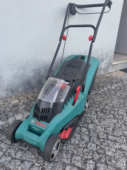 Maquina cortar a relva bosch rotak 34LI a bateria