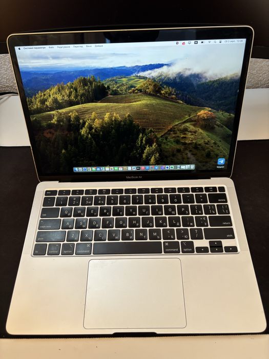 Macbook Air 2020року, сучасний, стильний, топ за свої гроші