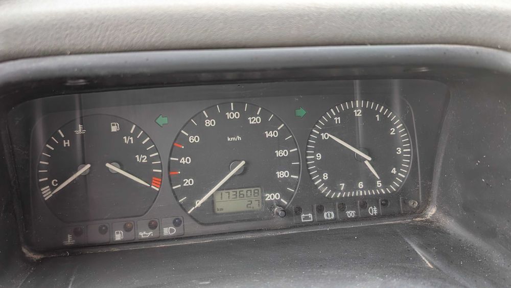 VW T4 bezwypadkowy lakier oryginał