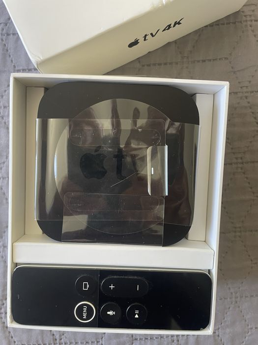 Apple TV 4K 64GB (A1842) + Siri Remote