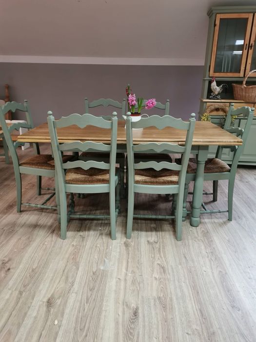 Na sprzedaz zestaw mebli z litego drewna dębowego