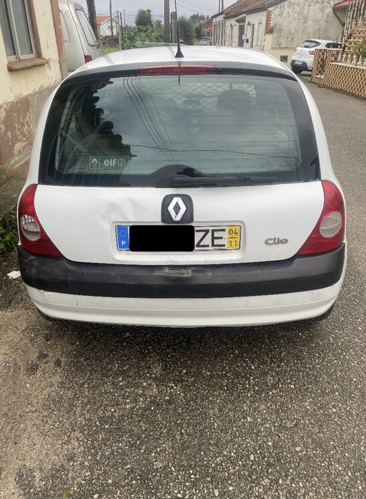 Renault Clio 1.5 dCi 2004 – Económico e Fiável
