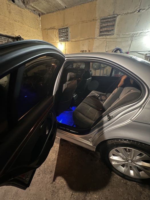 Продам BMW е39 520