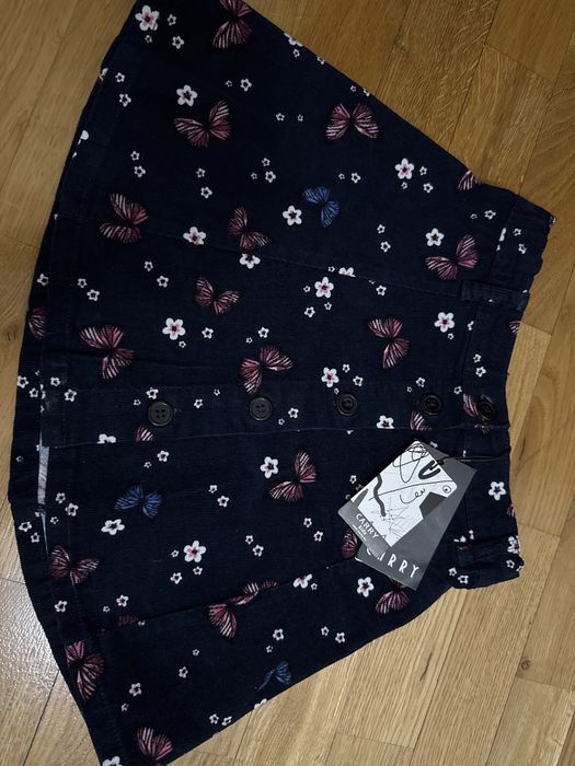 Spódnica dla dziewczynki, roz. 128, nowa.