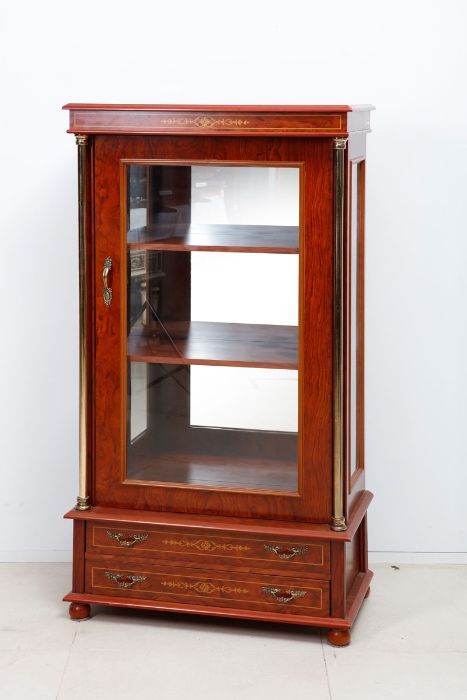 Móvel vitrine mogno
