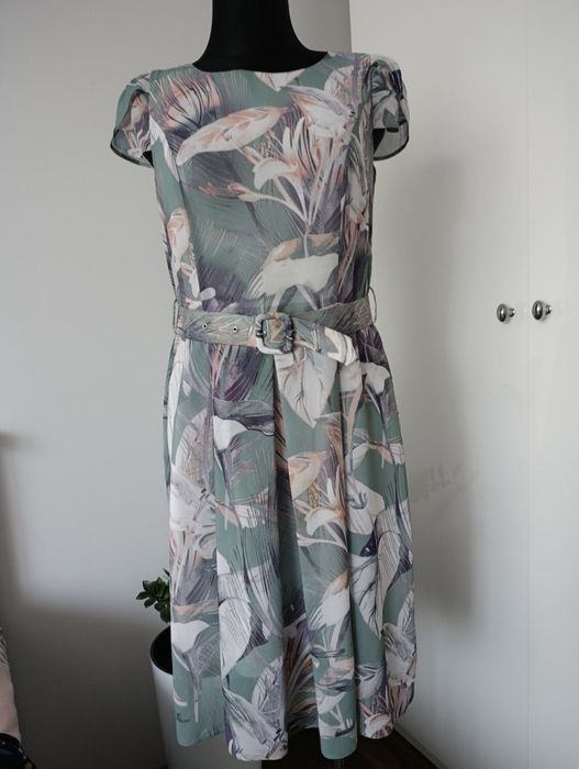 Śliczna sukienka Paula Collection rozmiar 40