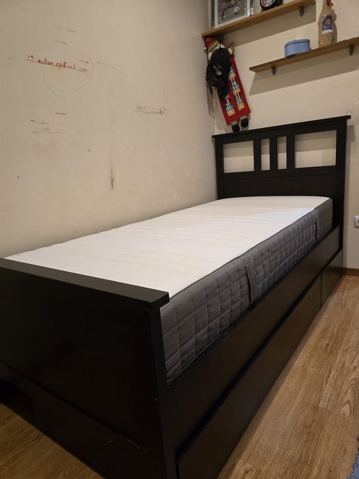 Cama solteiro bom estado