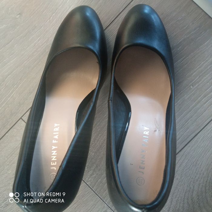 Pantofle CCC rozmiar 39