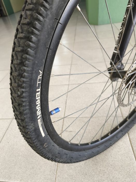 Bicicleta aro 27,5 está ótima freio ts a disco