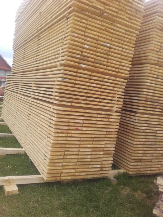 Więźba dachowa /krokwie/łaty/deski