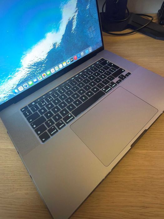 MacBook Pro 16” (2019) – Excelente estado