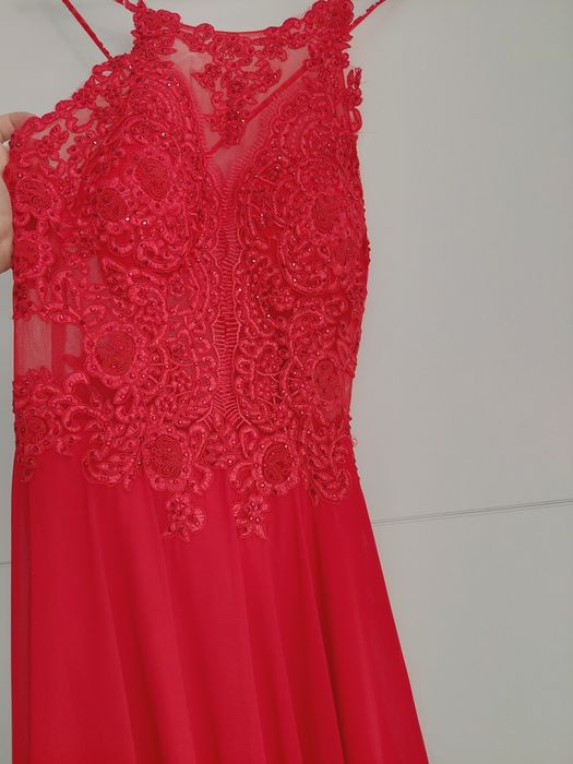 Długa sukienka czerwona