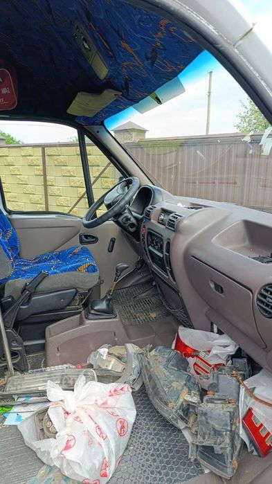 ТЕРМІНОВО Renault Master 19 місць автобус продам