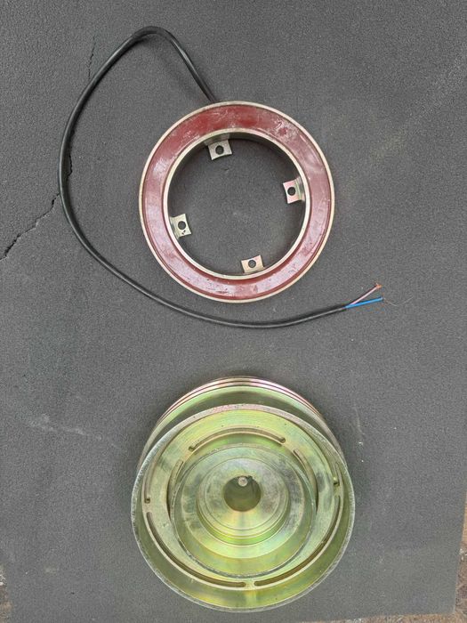 Sprzęgło elektromagnetyczne DY 0601 Ø220 mm 4 rowki – nieużywane