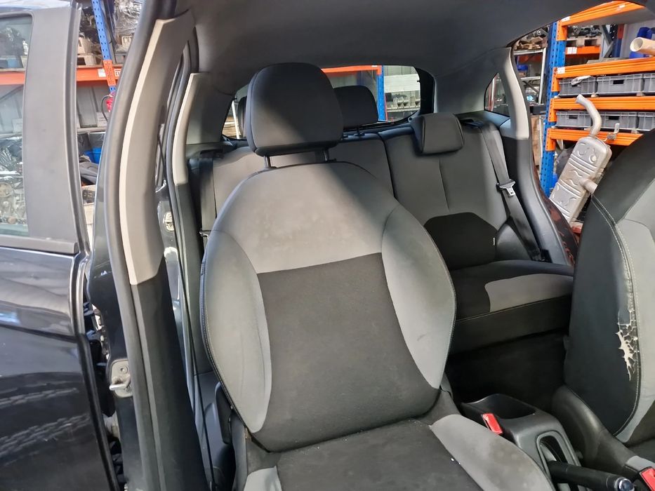 Banco frente direito CITROËN C3 II (SC_)