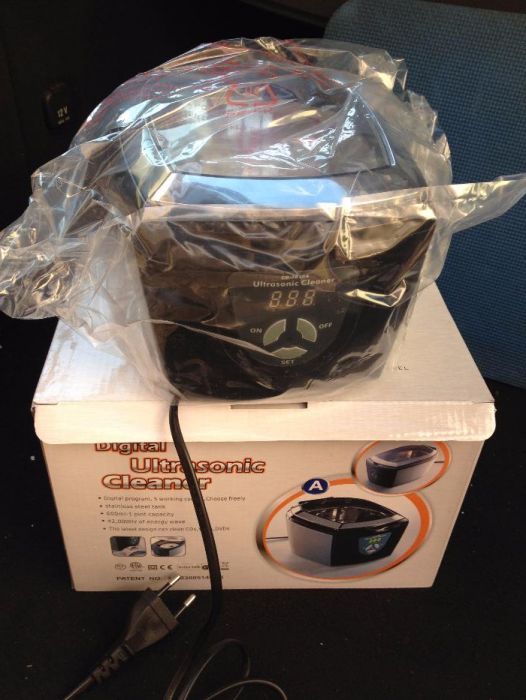 Tina de limpeza por ultra-sons desde 2 Litros a industriais de 235