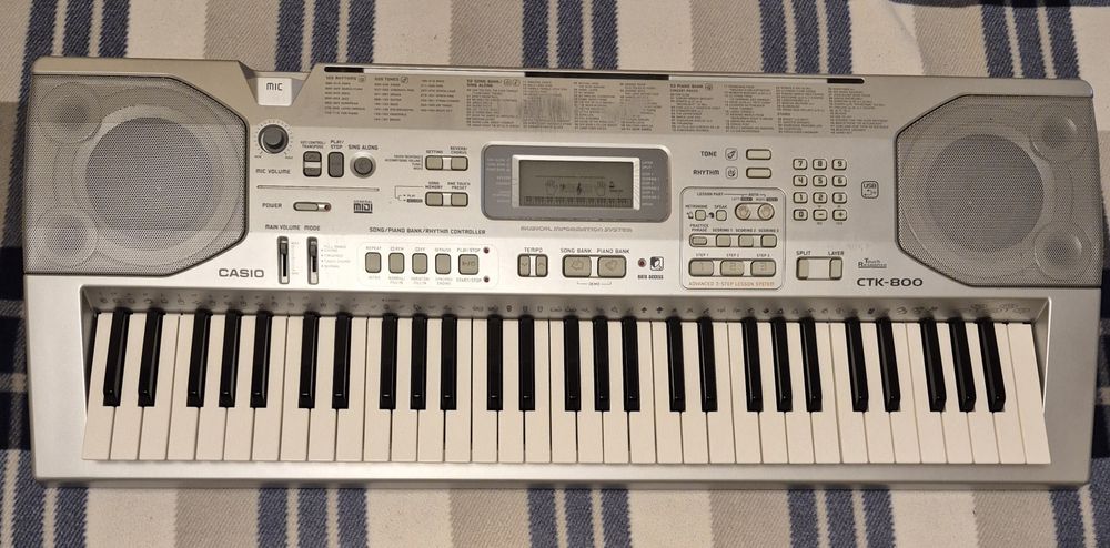 Синтезатор Casio CTK-800