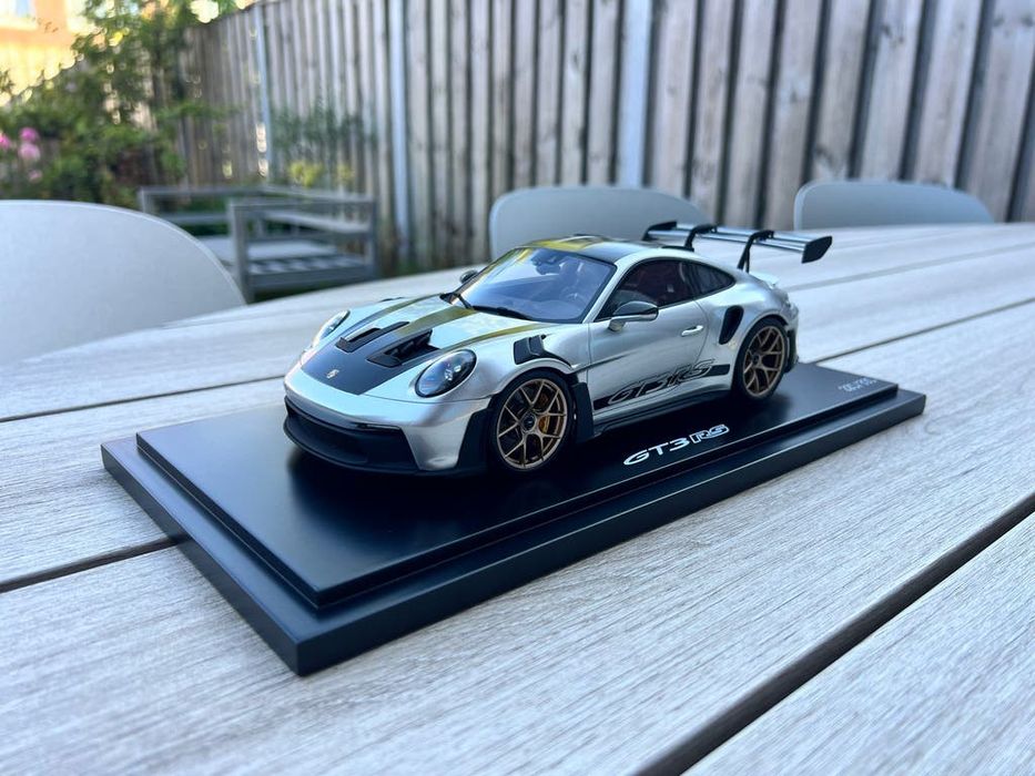 1:18 Model Spark Porsche 911 GT3 RS