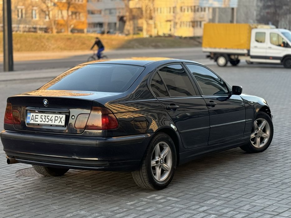 Продам BMW 3 E46 2.0d Механика