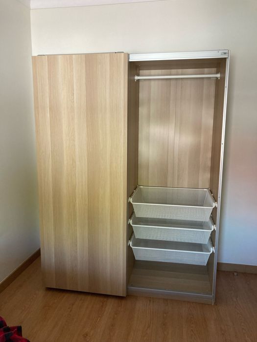 roupeiro IKEA Pax / Hasvik portas deslizantes