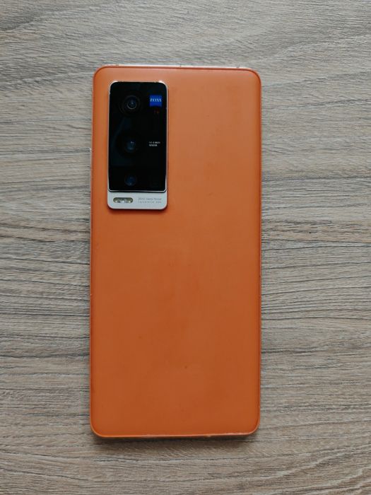 Смартфон флагман Vivo X60 Pro Plus- 12\256 GB (Snapdragon 888)