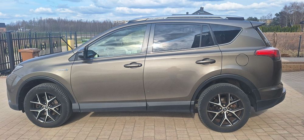 Toyota RAV4 Pierwszy właściciel , bezwypadkowy , kupiony w salonie w Polsce