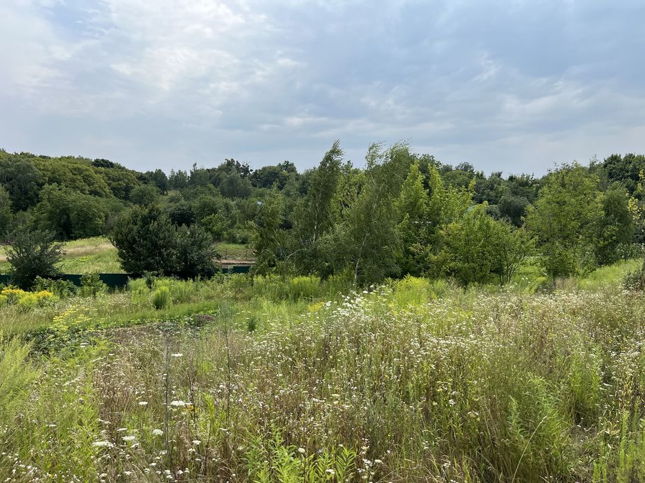 Ділянка з гарним краєвидом в тихій локації