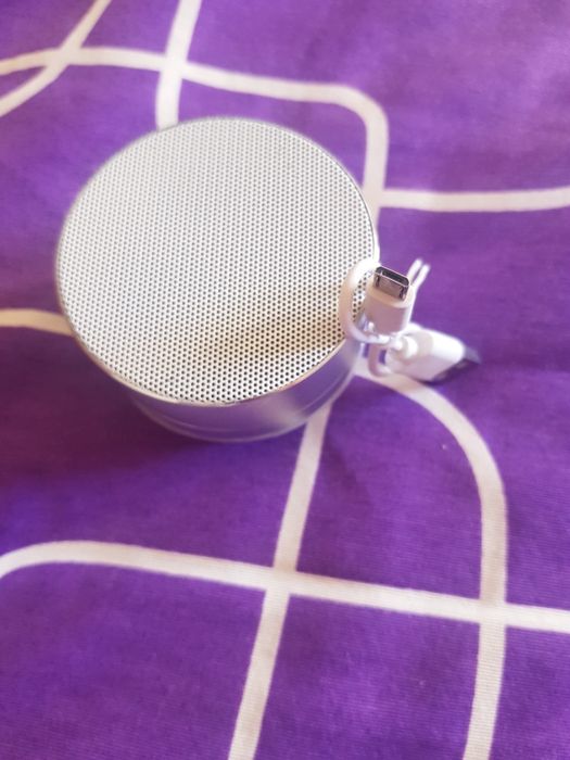 Mini coluna de som423595376955904001