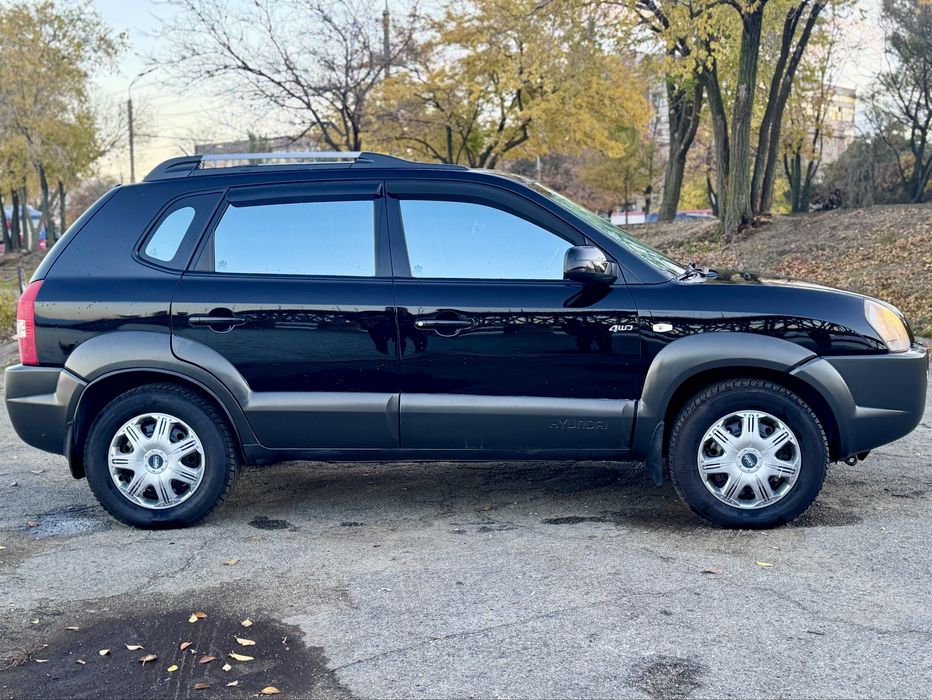 Hyundai Tucson 2.7 (газ/бензин)