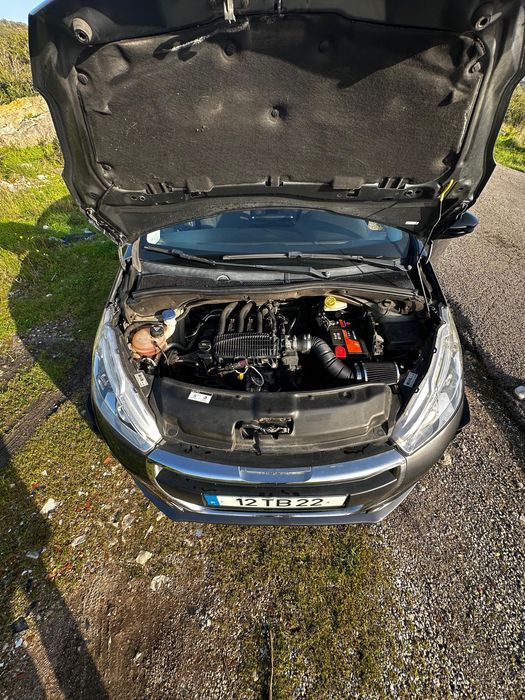 Peugeot 208 PureTech 1.2 Gasolina