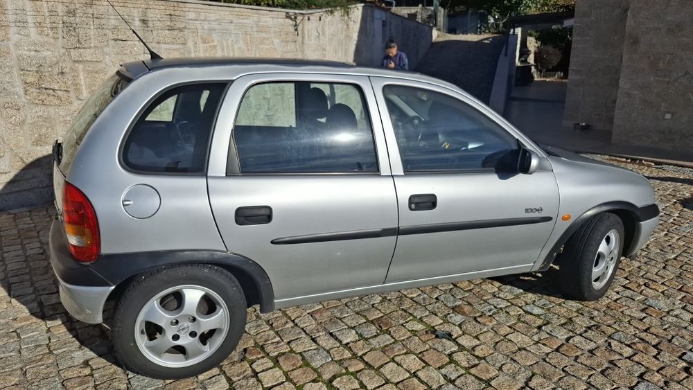 Opel Corsa B 1.2 16V (edição 100anos Opel)