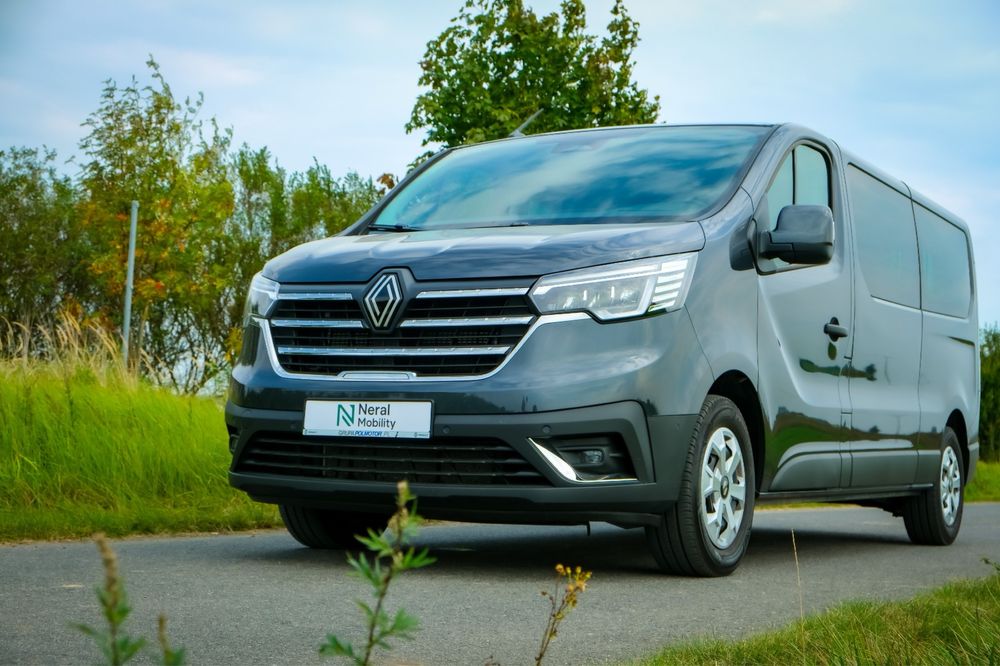 Renault Trafic 2025– 9-osobowy bus do wynajęcia | Neral Mobility