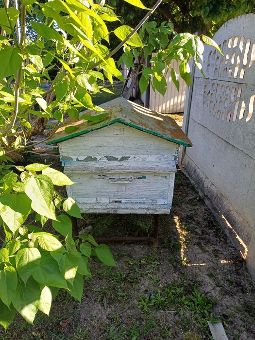Продам вулики , рамки.